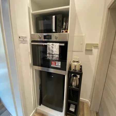 Appartement 1 - Renovierte Am Rhein - Eigenes Bad, Kueche, Wifi Coblence