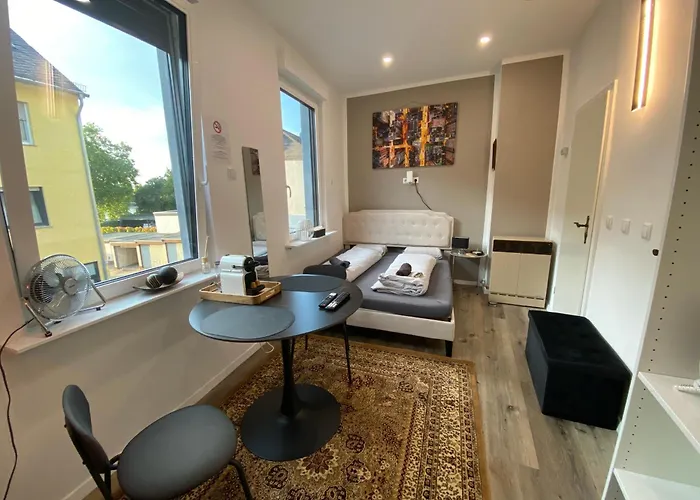 Koblenz - Renovierte Unterkunft Am Rhein - Eigenes Bad, Kueche, Wifi, 1 Og * Coblença