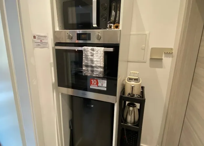 Apartmán 1 Koblenz - Renovierte Unterkunft Am Rhein - Eigenes Bad, Kueche, Wifi Koblenc